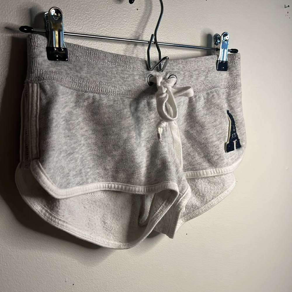 A&F SHORTS - Picture 3 of 5